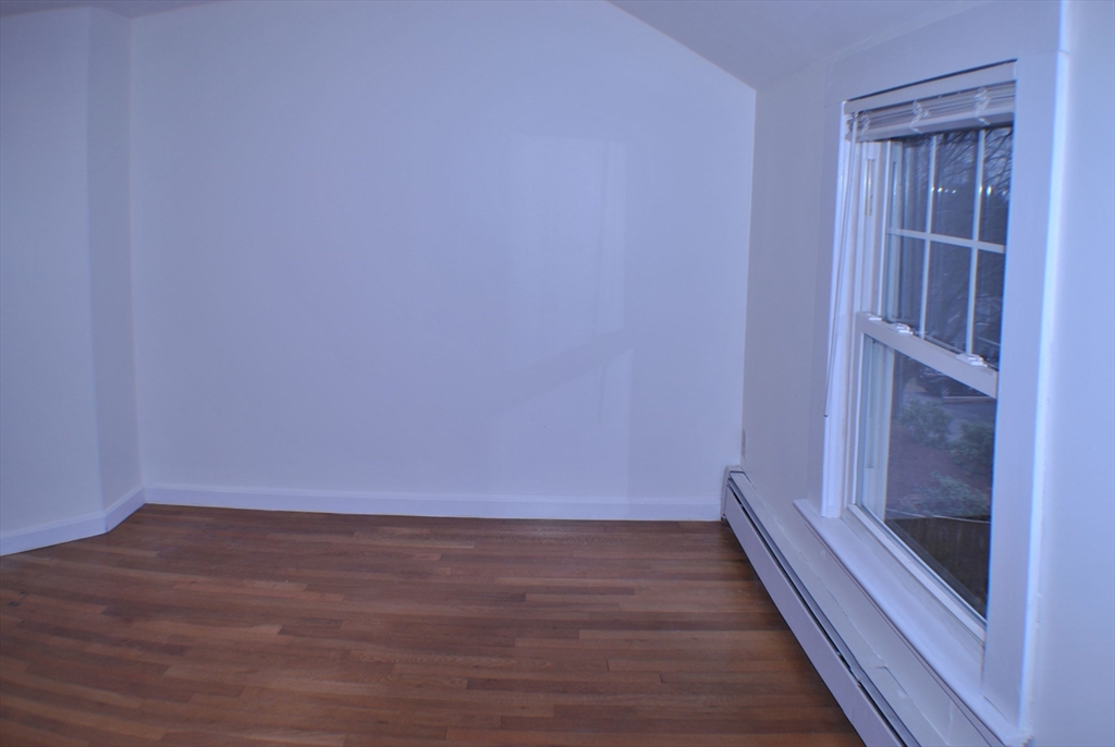 21 Goldsmith Avenue Beverly, MA 01915 - Photo 16 of 41