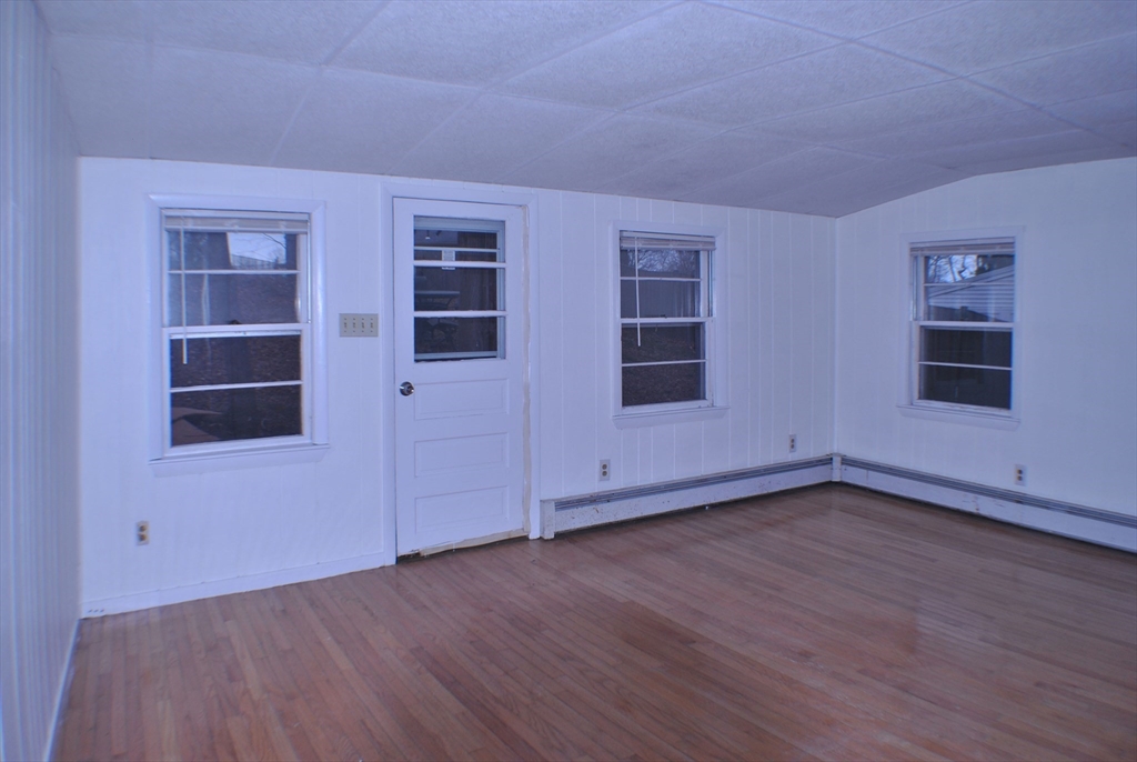 21 Goldsmith Avenue Beverly, MA 01915 - Photo 25 of 41