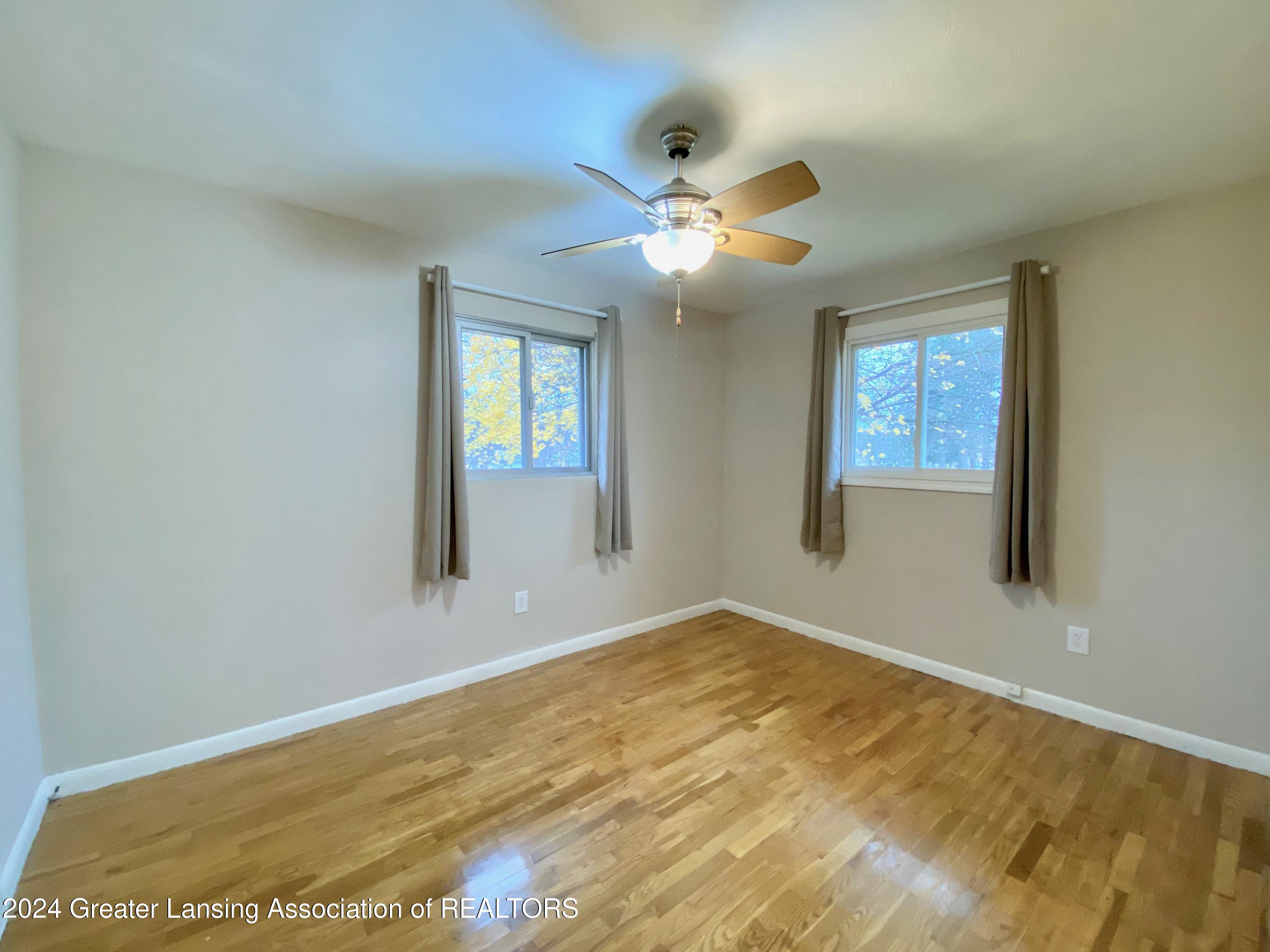 15321 Airport Road Lansing, MI 48906 - Photo 11 of 38 IMG_4085