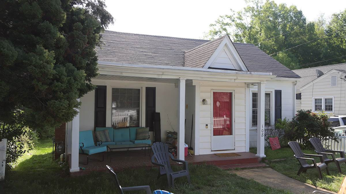 108 Dixie Trail Raleigh, NC 27607 - Photo 2 of 14 108 Dixie Trail