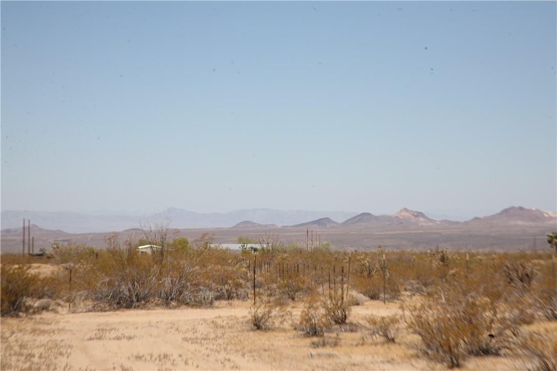 207-17-097 South Cameron Road Yucca, AZ 86438 - Photo 27 of 34