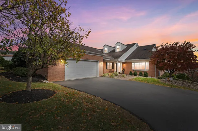 $699,000 | 110 Stone Tower Lane, Wilmington, DE 19803