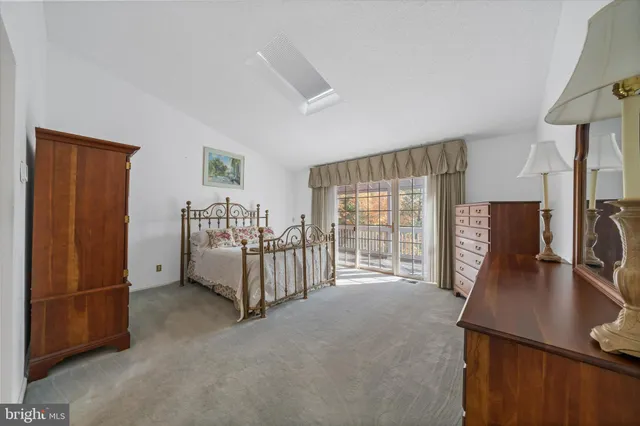 $699,000 | 110 Stone Tower Lane, Wilmington, DE 19803