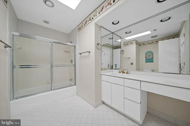 $699,000 | 110 Stone Tower Lane, Wilmington, DE 19803