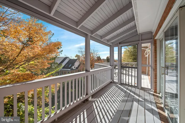 $699,000 | 110 Stone Tower Lane, Wilmington, DE 19803