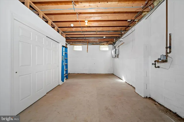 $699,000 | 110 Stone Tower Lane, Wilmington, DE 19803