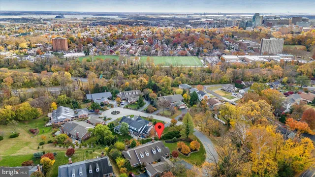 $699,000 | 110 Stone Tower Lane, Wilmington, DE 19803