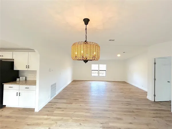 $299,000 | 370 Cameron Street, Mulberry, FL 33860