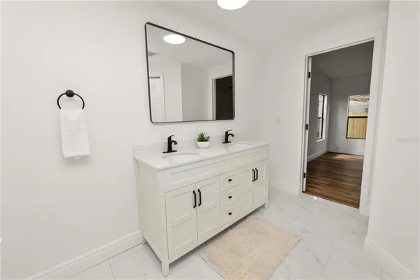 $299,000 | 370 Cameron Street, Mulberry, FL 33860