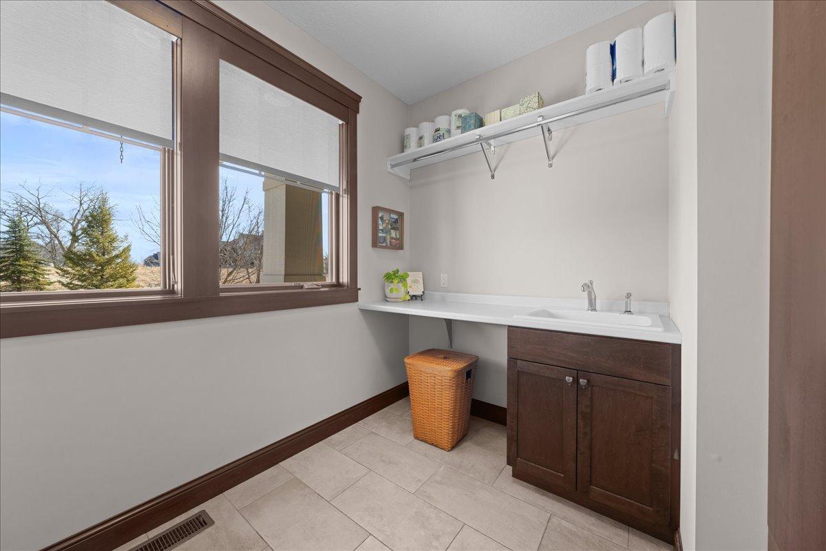 1430 25th Street Houlton, WI 54082 - Photo 11 of 80