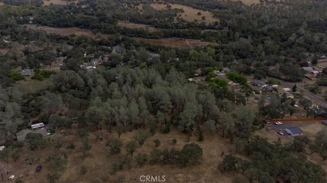 a view of an outdoor space and a yard