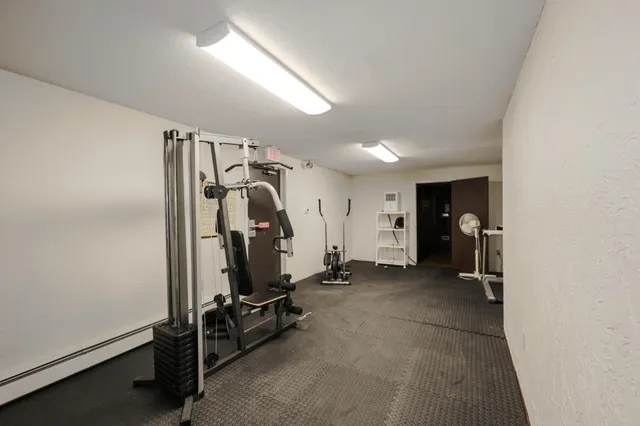 $2,300 | 19 Country Club Drive, Manchester, NH 03102