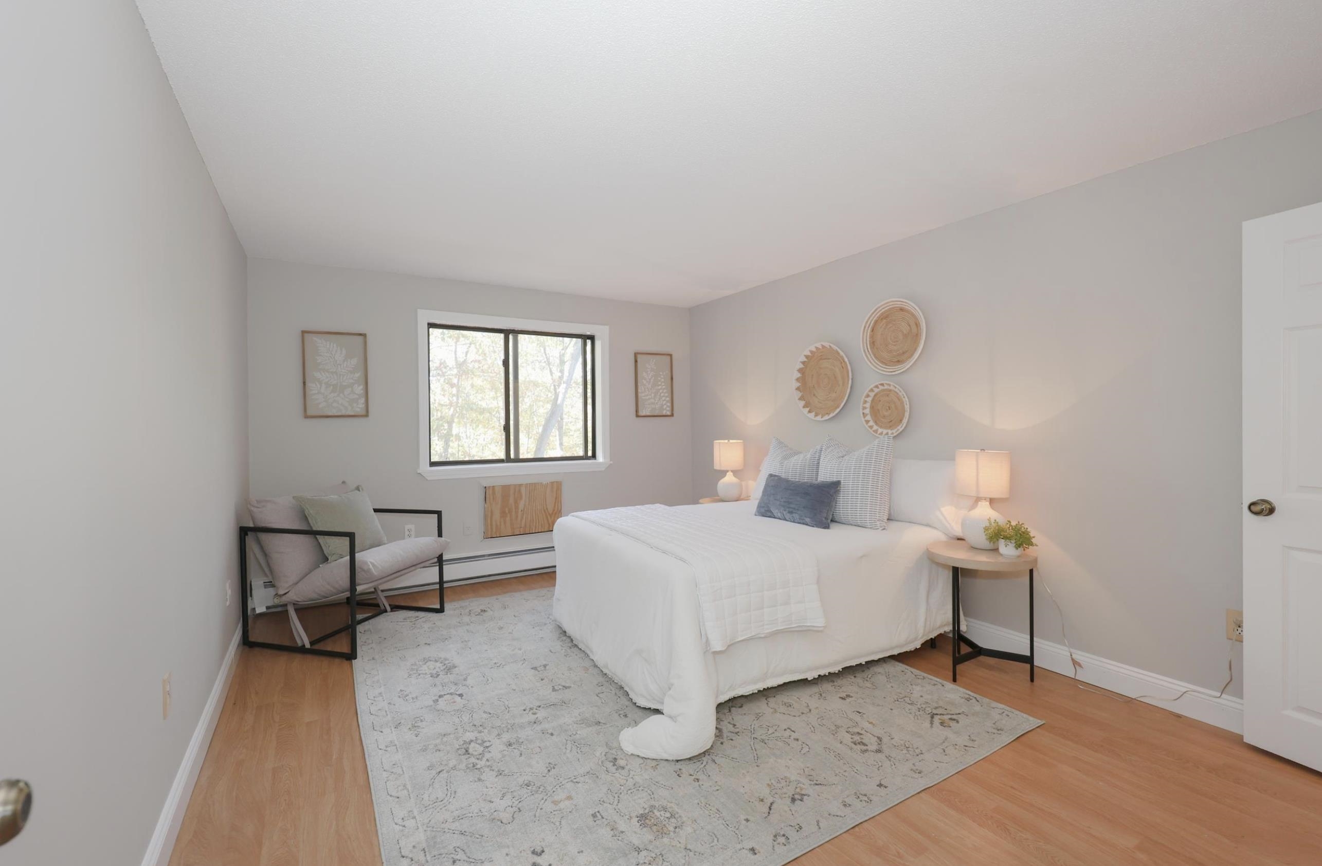 19 Country Club Drive Manchester, NH 03102 - Photo 4 of 19