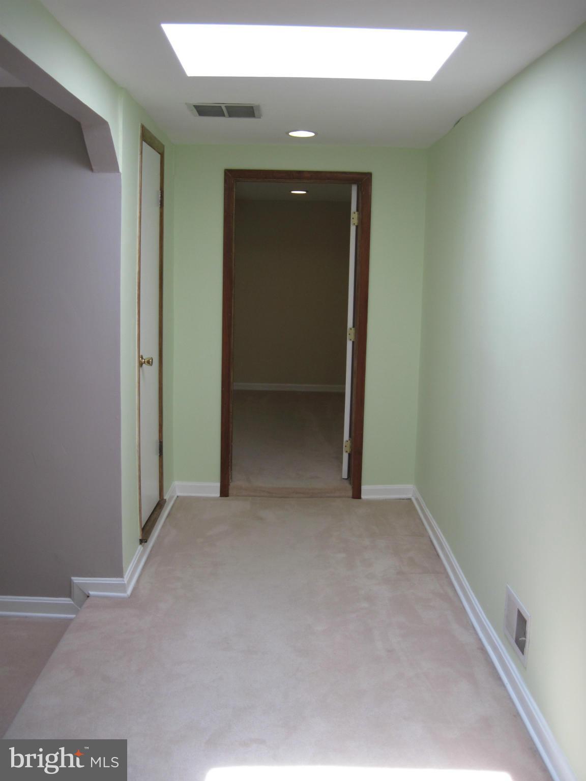 3316 Camden Street Silver Spring, MD 20902 - Photo 15 of 28 Entry
