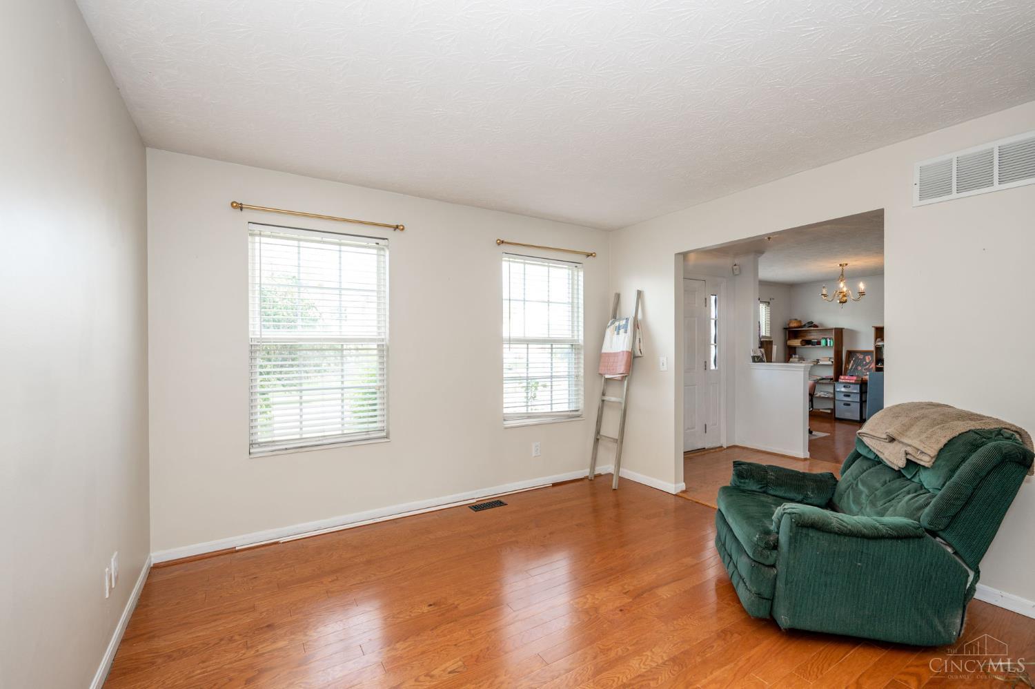 910 Hamlin Drive Maineville, OH 45039 - Photo 11 of 49