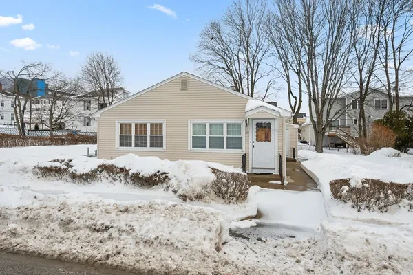 $425,000 | 28 Granby Road, Worcester, MA 01604