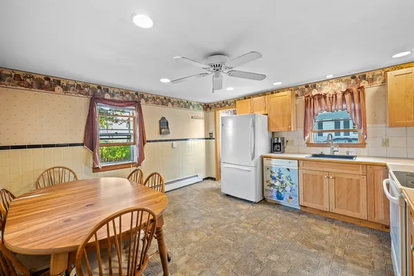 $425,000 | 28 Granby Road, Worcester, MA 01604
