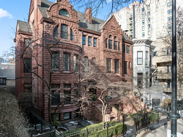 $475,000 | 1226 North Dearborn Street, Unit B, Chicago, IL 60610