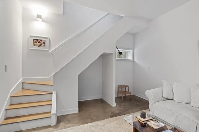 $475,000 | 1226 North Dearborn Street, Unit B, Chicago, IL 60610