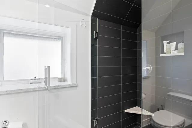 $475,000 | 1226 North Dearborn Street, Unit B, Chicago, IL 60610