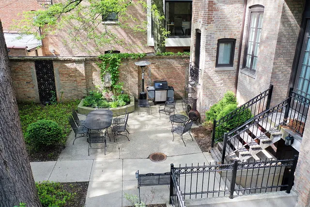 $475,000 | 1226 North Dearborn Street, Unit B, Chicago, IL 60610