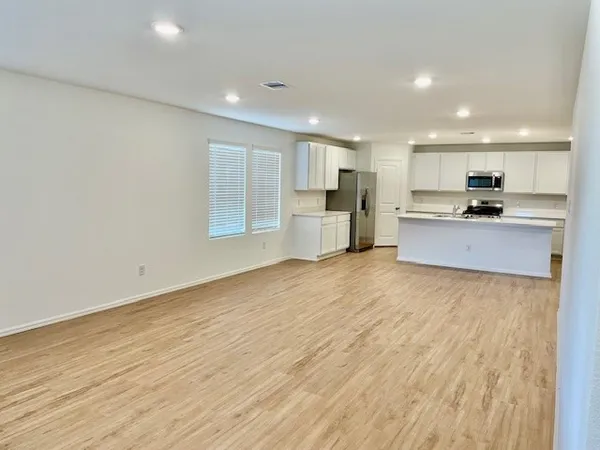 $2,200 | 18646 Gravago Lane, New Caney, TX 77357
