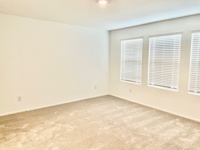 18646 Gravago Lane New Caney, TX 77357 - Photo 15 of 21 an empty room with a window