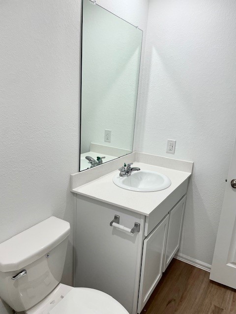 18646 Gravago Lane New Caney, TX 77357 - Photo 6 of 21 a bathroom with a sink toilet and a mirror