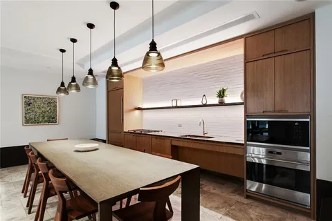 $925,000 | 1001 Julia Street, Unit 10F, New Orleans, LA 70113