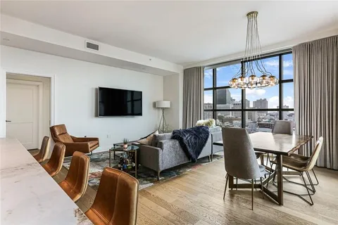 $925,000 | 1001 Julia Street, Unit 10F, New Orleans, LA 70113