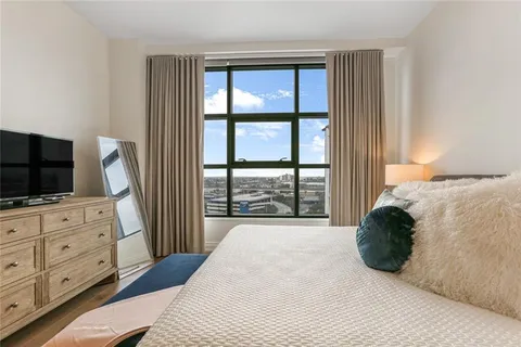 $925,000 | 1001 Julia Street, Unit 10F, New Orleans, LA 70113