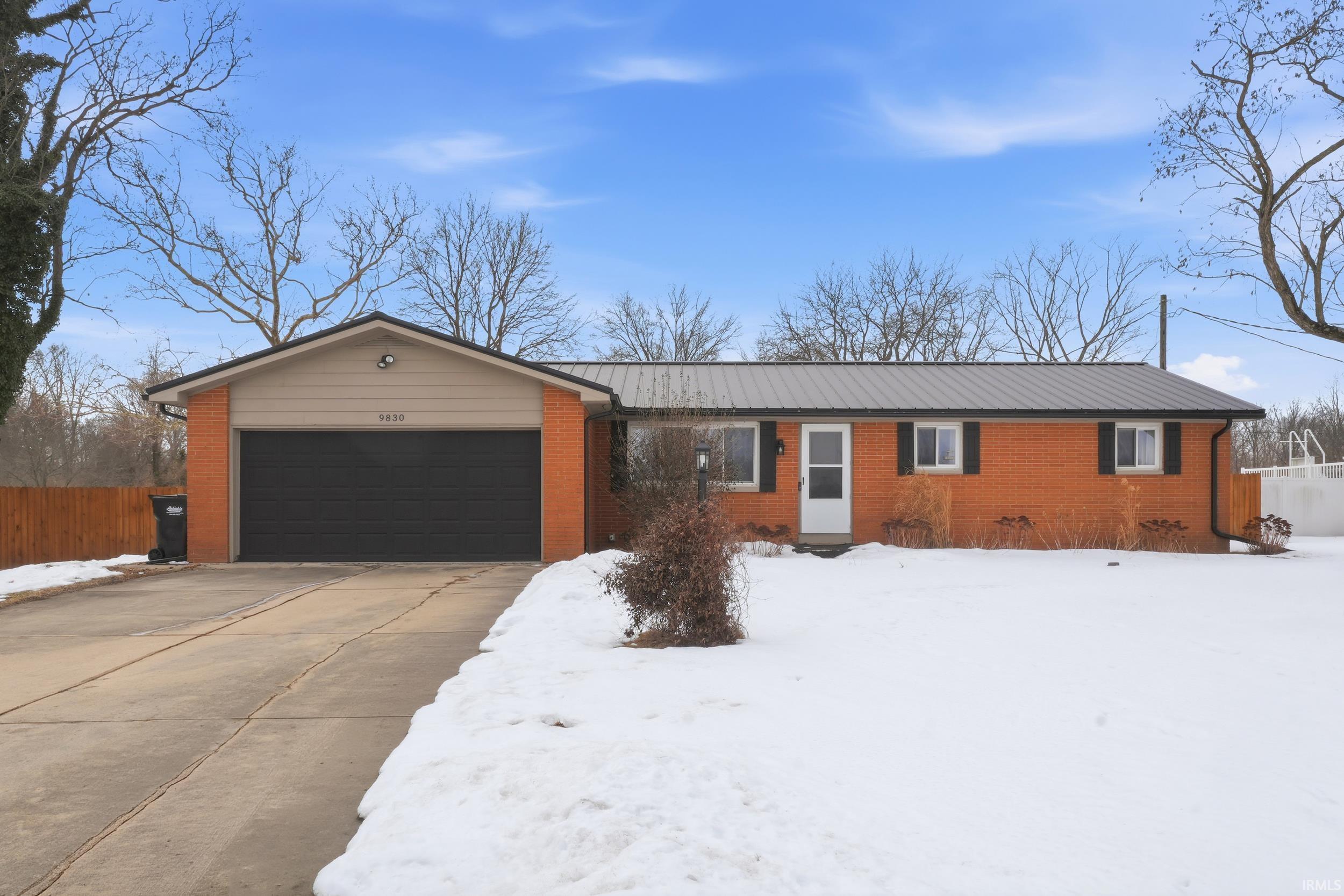 9830 Muldoon Road Fort Wayne, IN 46819 - Photo 4 of 36