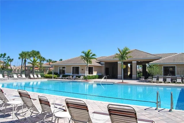 $469,990 | 1923 Grey Falcon Circle Southwest, Vero Beach, FL 32962