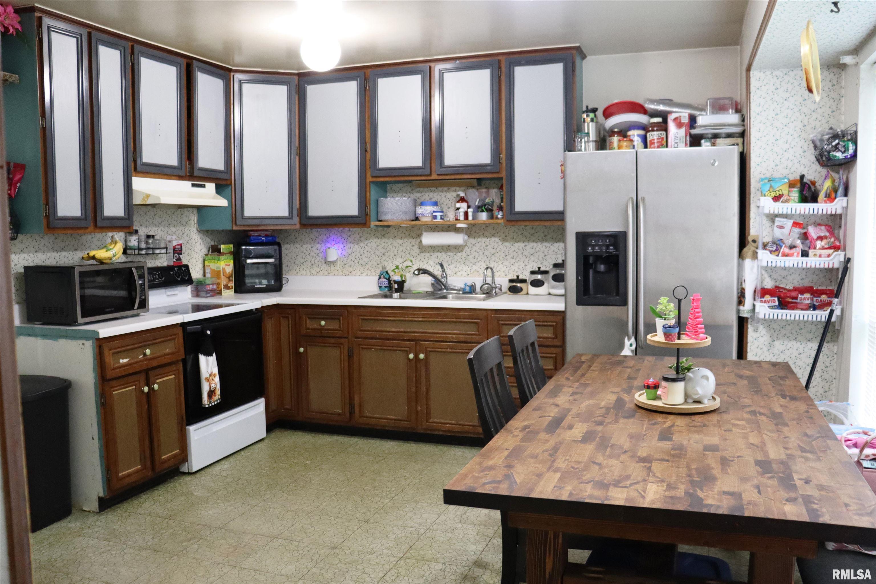 712 Lincoln Road Marquette Heights, IL 61554 - Photo 9 of 21 Gallery Image 9