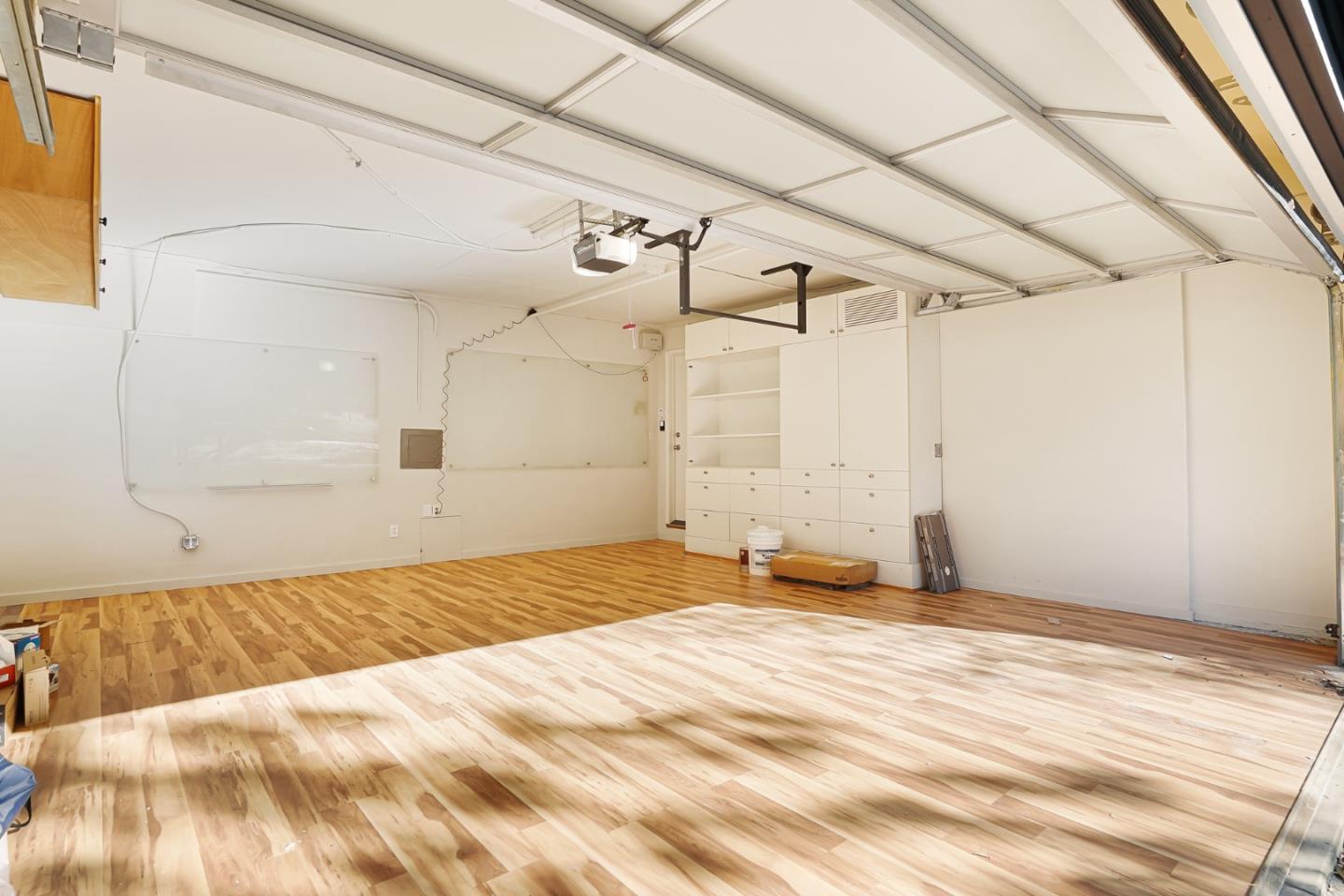 2499 Alpine Road Menlo Park, CA 94025 - Photo 51 of 53 a view of a room with a bed