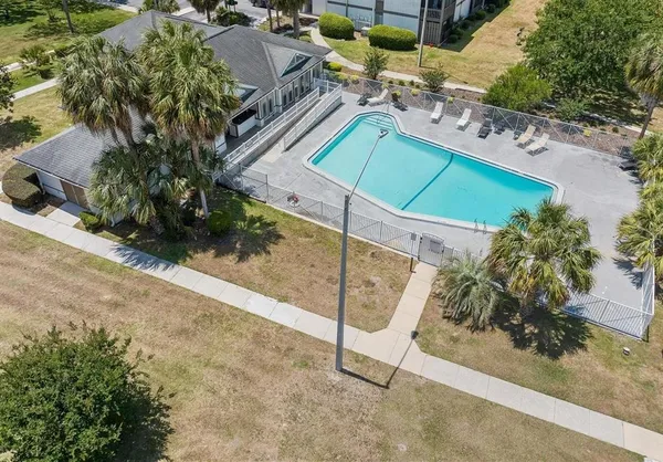 $99,000 | 6519 West Newberry Road, Unit 1006, Gainesville, FL 32605