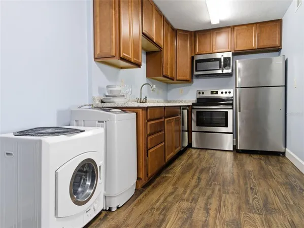 $99,000 | 6519 West Newberry Road, Unit 1006, Gainesville, FL 32605