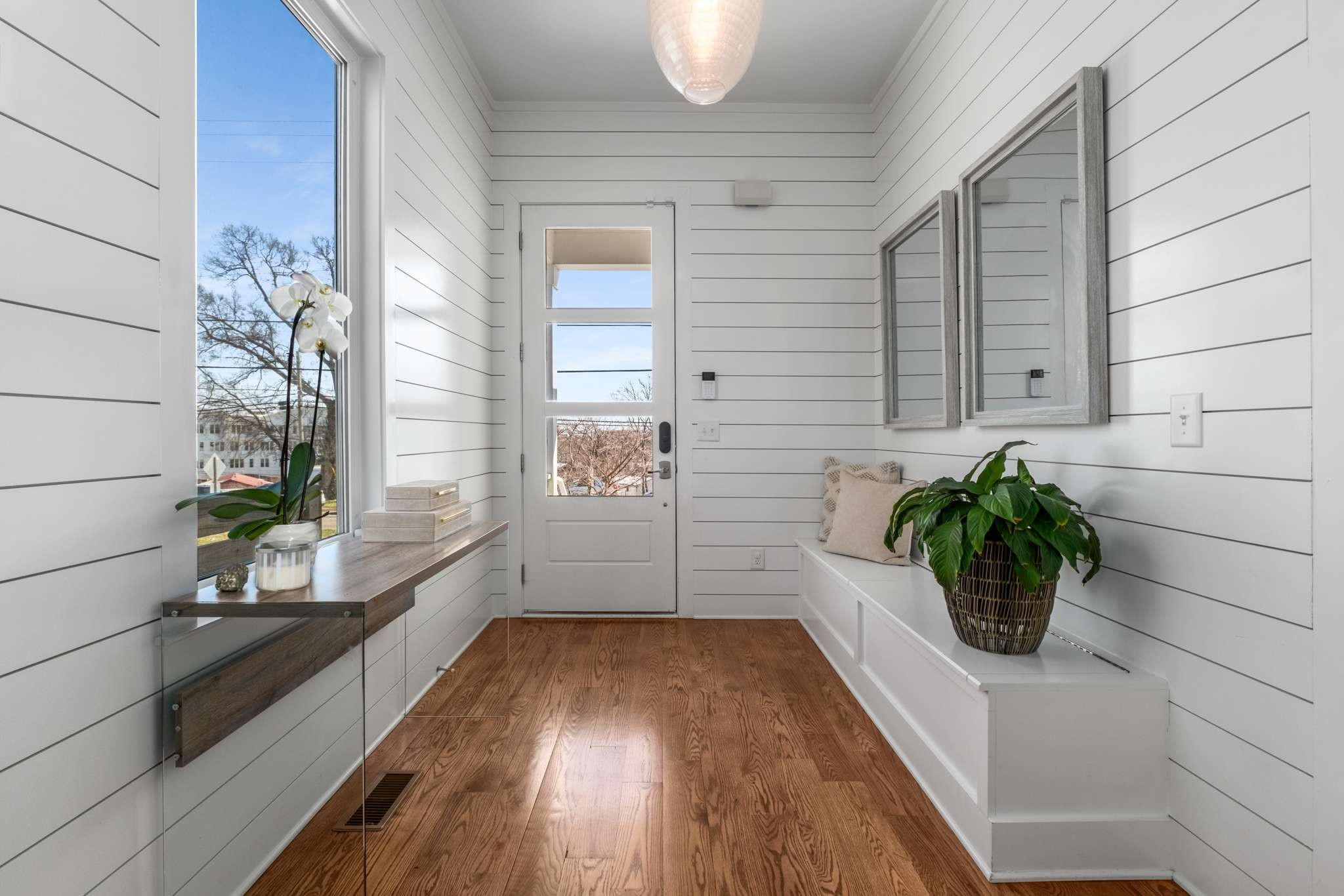 115 Rains Avenue, Unit A Nashville, TN 37203 - Photo 5 of 46 a view of a entryway