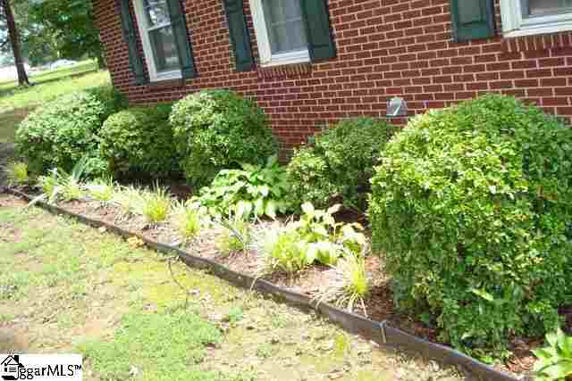 205 Hammett Bridge Road Greer, SC 29650 - Photo 14 of 16