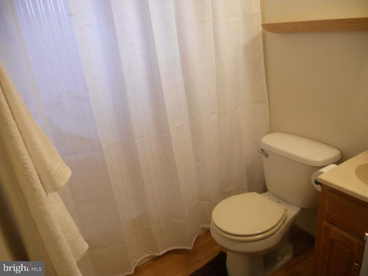 5204 Wilshire Road Temple, PA 19560 - Photo 12 of 17 Bathroom