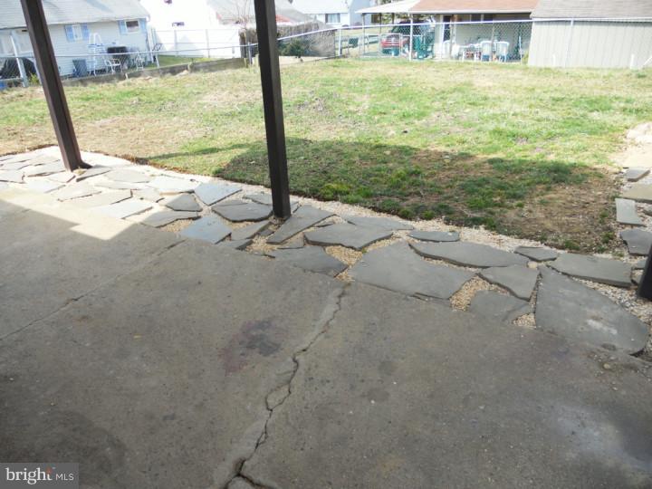 5204 Wilshire Road Temple, PA 19560 - Photo 15 of 17 Patio