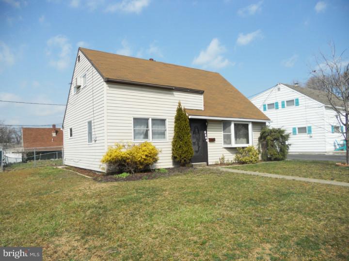 5204 Wilshire Road Temple, PA 19560 - Photo 4 of 17 Exterior Side