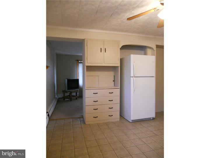5204 Wilshire Road Temple, PA 19560 - Photo 7 of 17 Kitchen