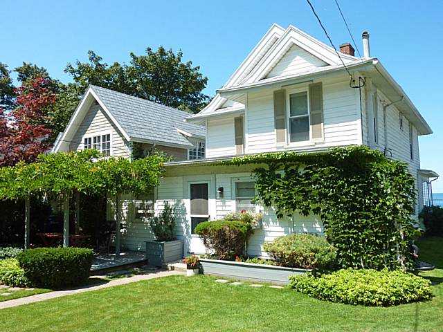 538 Forest Lawn Road Webster, NY 14580 - Photo 1 of 1 Exterior Front