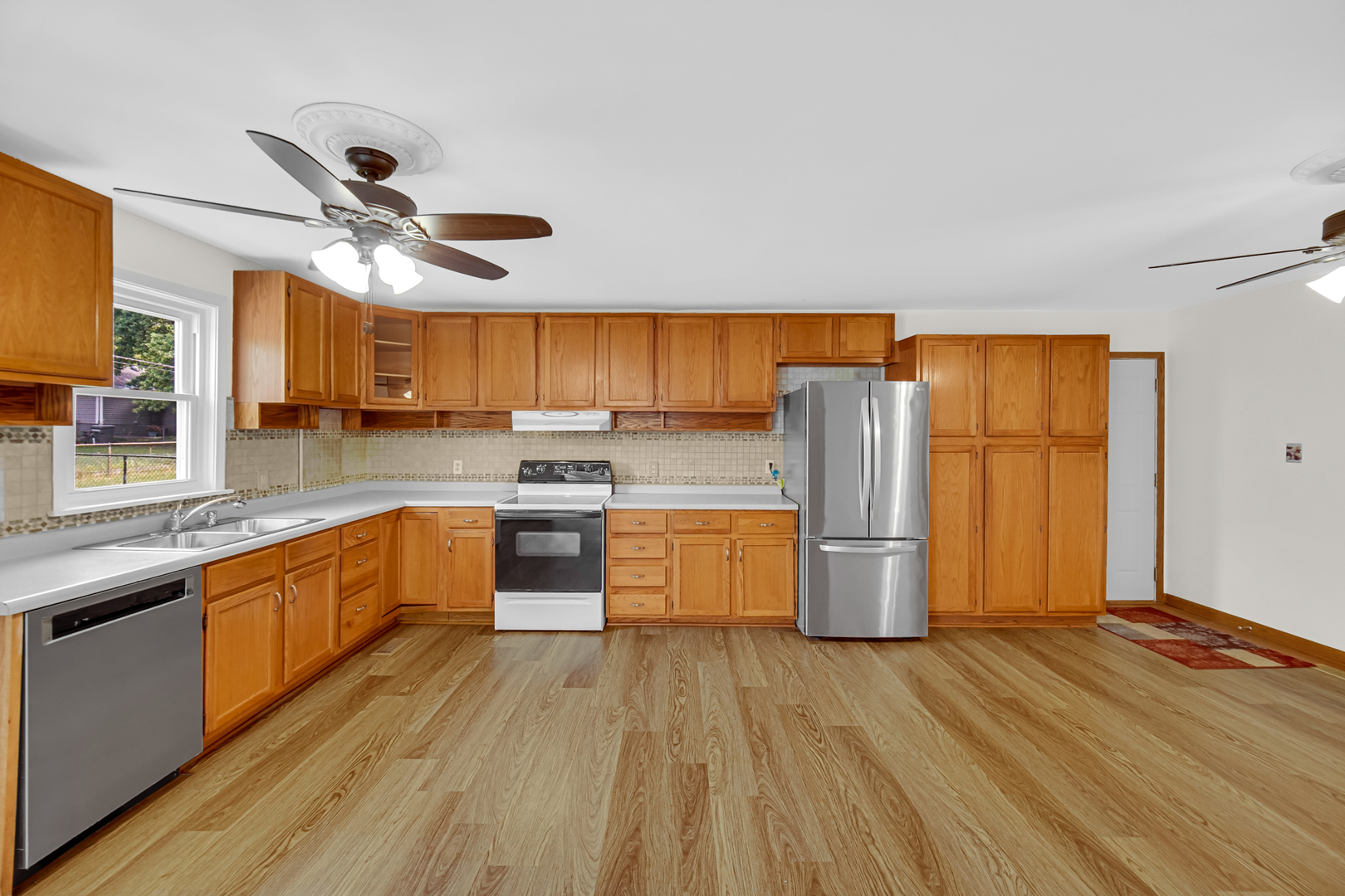724 Union Avenue Romeoville, IL 60446 - Photo 7 of 25 Gallery Image 7