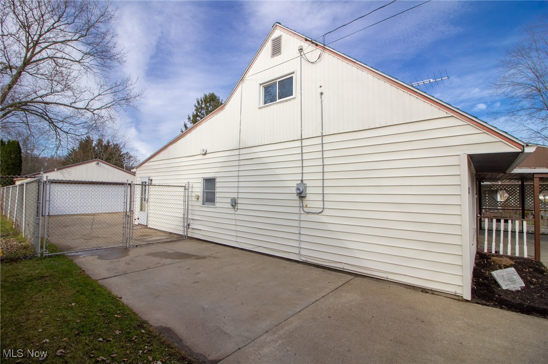 262 Idlewood Road Youngstown, OH 44515 - Photo 36 of 44