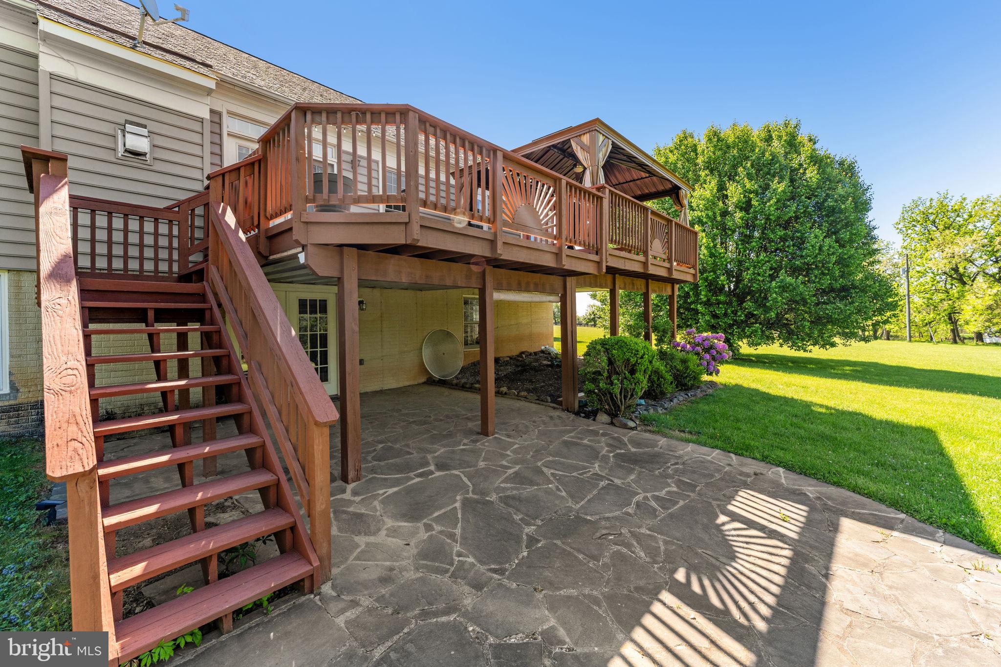 35130 Paxson Road Round Hill, VA 20141 - Photo 44 of 56 Perfect for outdoor entertaining!