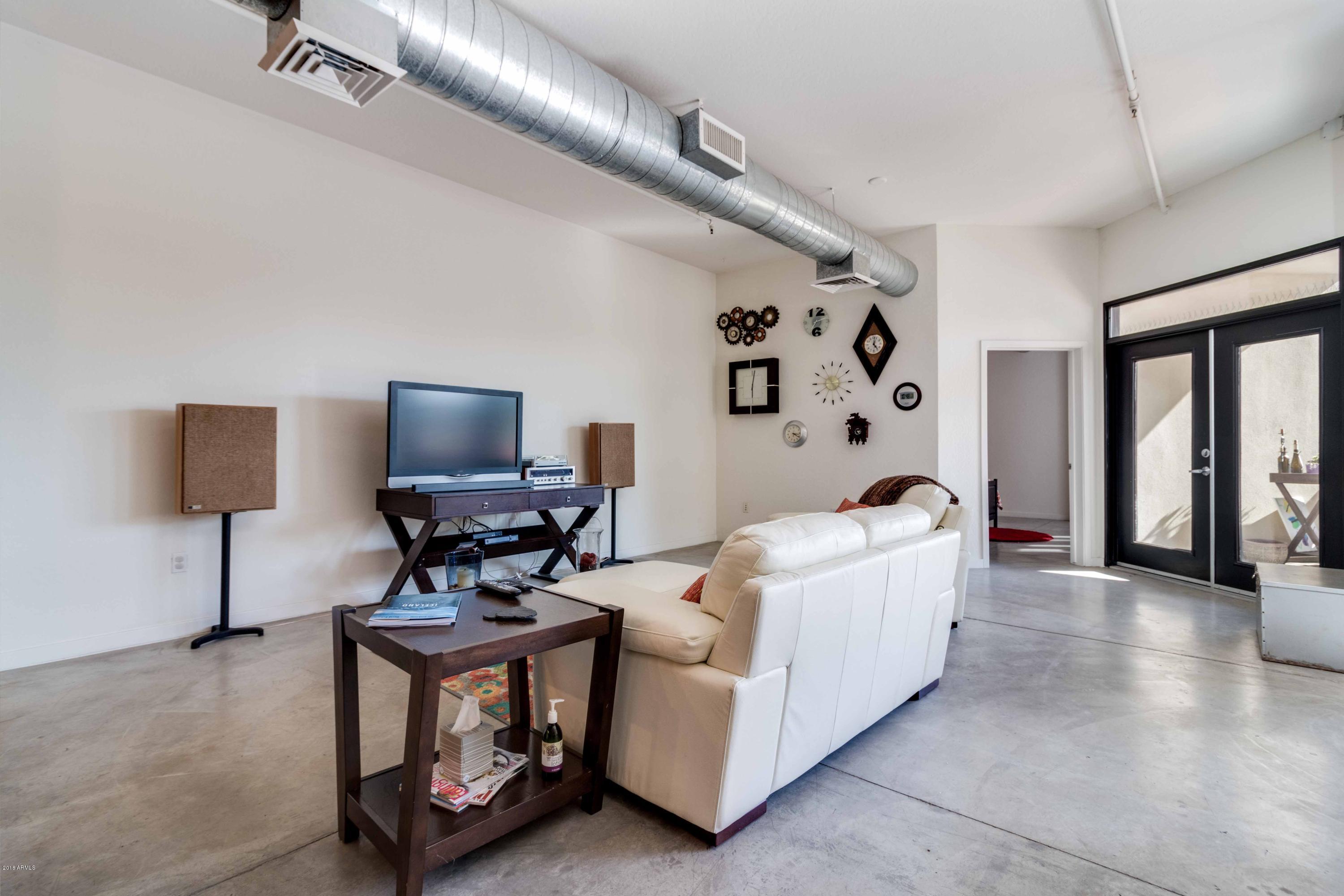 914 East Osborn Road, Unit 313 Phoenix, AZ 85014 - Photo 4 of 15 AZA_Artisan_Lofts_914_OsbornRd_Images-3