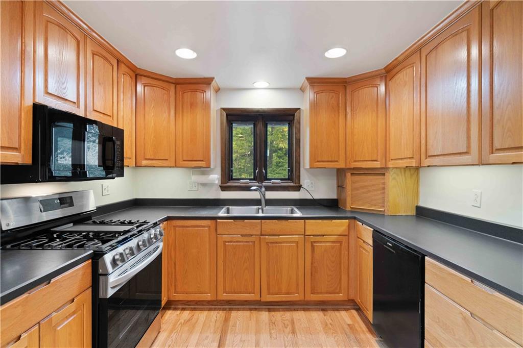 775 Old Mill Road Pittsburgh, PA 15238 - Photo 11 of 25 Gallery Image 11
