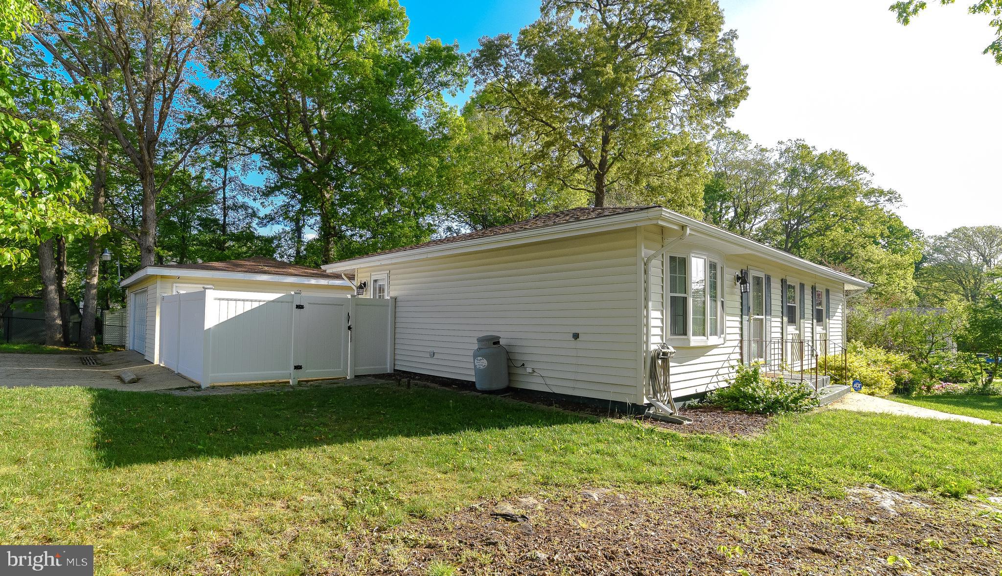 22098 Fox Ridge Road Lexington Park, MD 20653 - Photo 4 of 41 Gallery Image 4